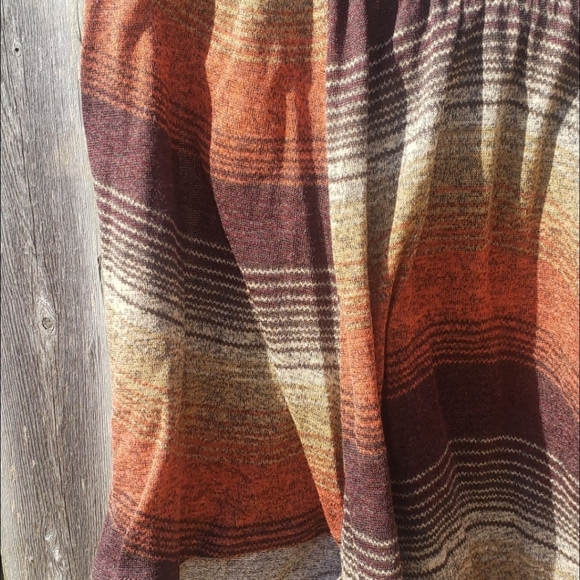 Womens top - Picture 3 of 3